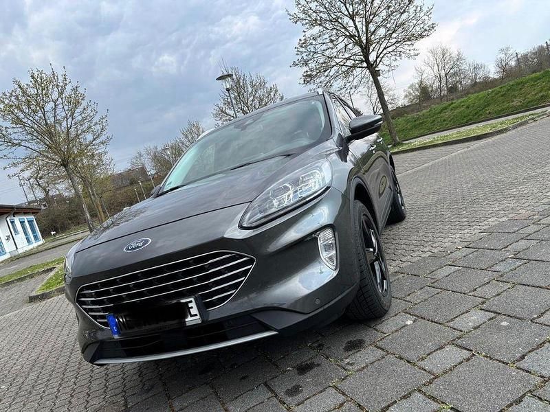 Gebraucht Ford Kuga Titanium X 224 PS (164 kW) 2022 Grau SUV