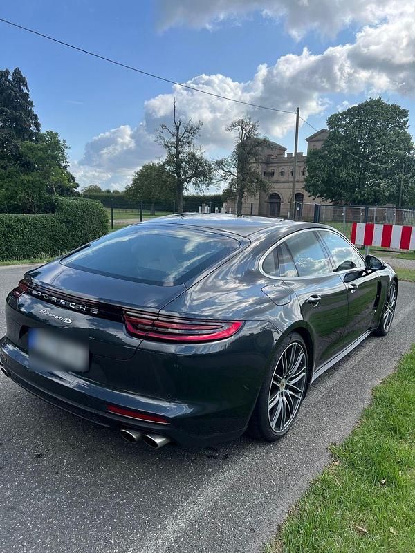 Gebraucht Porsche Panamera 4S 441 PS (324 kW) 2016 Grau Limousine