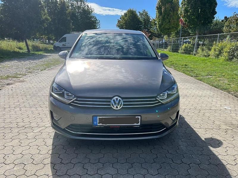 Grau Gebraucht 2014 VW Golf Sportsvan Highline Van / Kleinbus | 11.900 € (Fairer Preis) - Bild 1/4