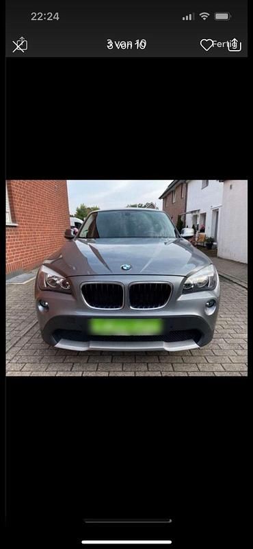 Grau Gebraucht 2011 BMW X1 SUV | 8.999 € - Bild 1/4