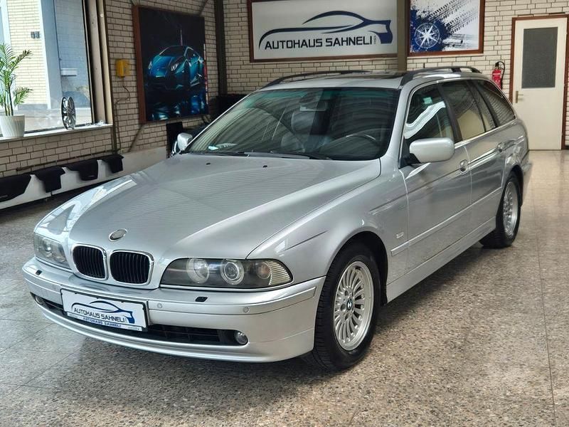 Silber Gebraucht 2003 BMW 530 Kombi | 4.990 € (Teuer) - Bild 1/4