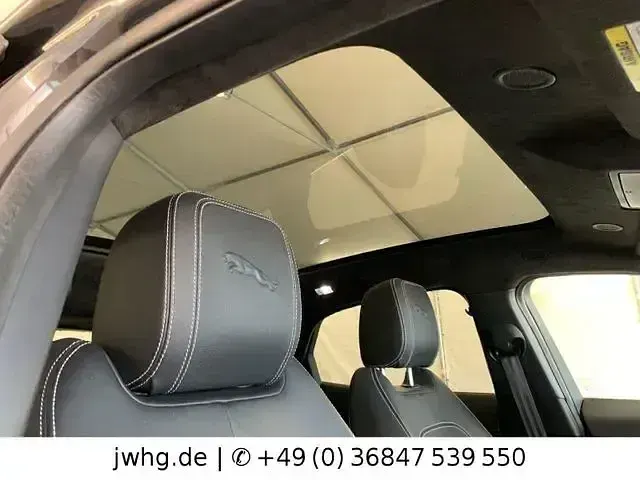 Käytetty Jaguar E-Pace R 309 HP (227 kW) 2022 Harmaa Katumaasturi