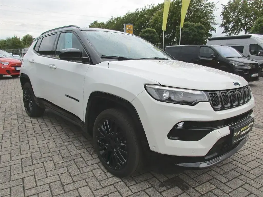 Gebraucht Jeep Compass 241 PS (177 kW) 2024 Weiß SUV