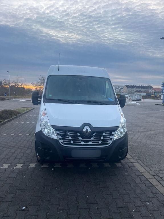 Weiß Gebraucht 2018 Renault Master | 11.750 € (Fairer Preis) - Bild 1/4