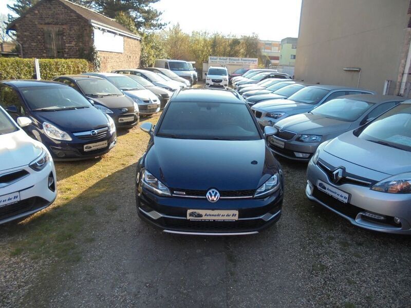 Gebraucht VW Golf Alltrack Basis 179 PS (131 kW) 2015 Blau Kombi