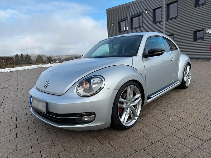 Używany VW Beetle 200 KM (147 kW) 2011 Srebrny Hatchback