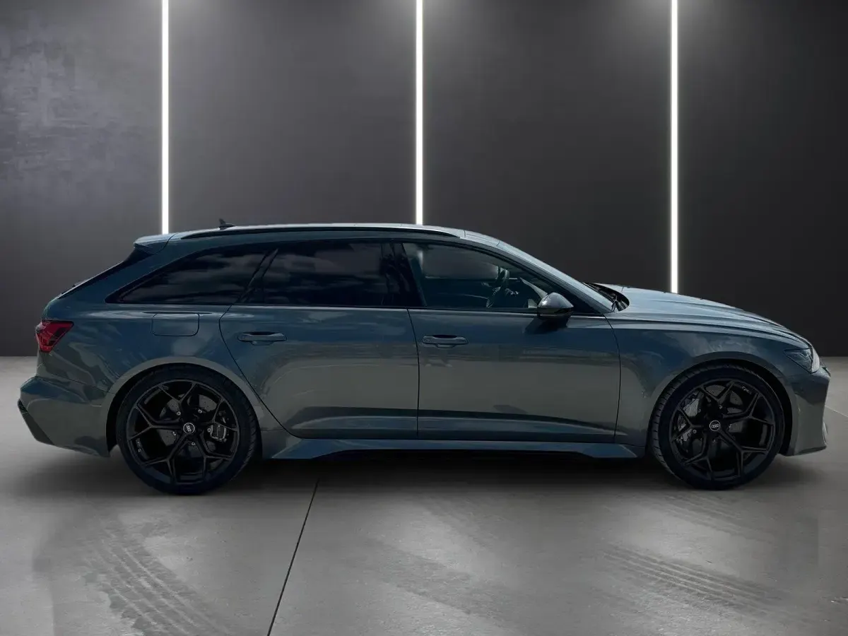 Gebraucht Audi RS6 Performance 630 PS (463 kW) 2024 Grau Kombi