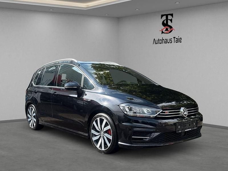 Grau Gebraucht 2017 VW Golf Sportsvan R-line Van / Kleinbus | 17.990 € (Fairer Preis) - Bild 1/4