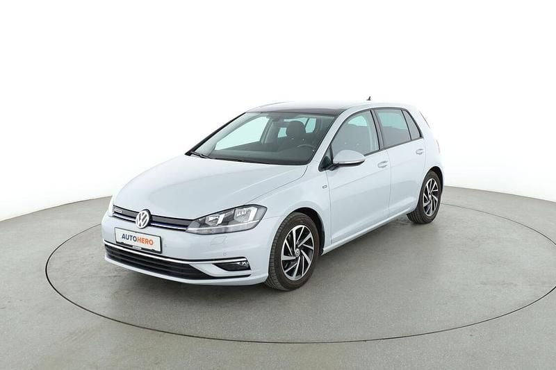 Weiß Gebraucht 2018 VW Golf VII Join Limousine | 18.690 € (Fairer Preis) - Bild 1/3