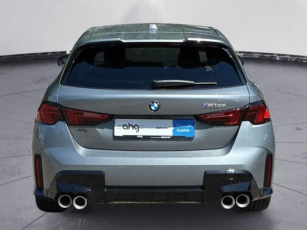 Gebraucht BMW M135 Performance 300 PS (220 kW) 2025 Grau Kleinwagen