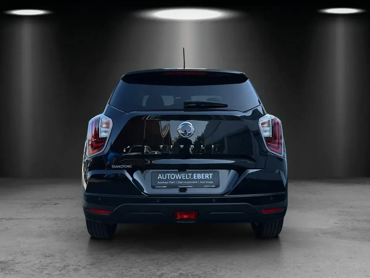 Gebraucht SsangYong Tivoli Quartz 163 PS (119 kW) 2022 Schwarz SUV