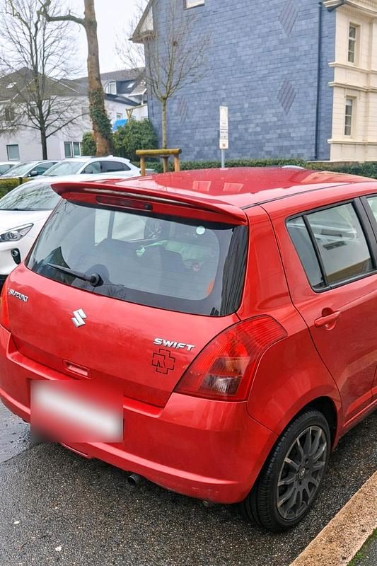 Gebraucht Suzuki Swift 98 PS (72 kW) 2006 Rot Kleinwagen