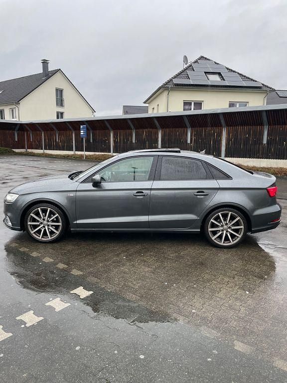 Gebraucht Audi A3 S-Line 150 PS (110 kW) 2016 Grau Limousine