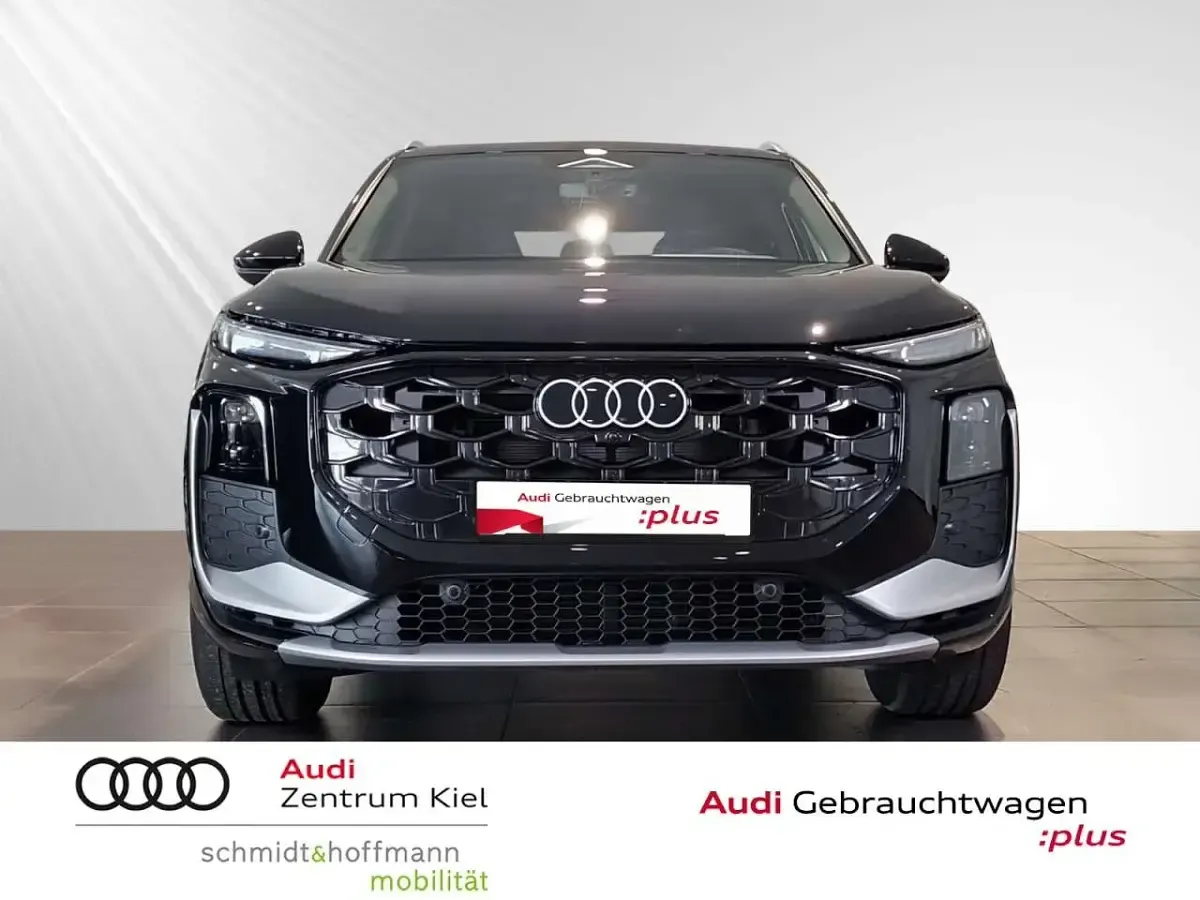Gebraucht Audi Q3 Sport 150 PS (110 kW) 2026 Mythosschwarz SUV