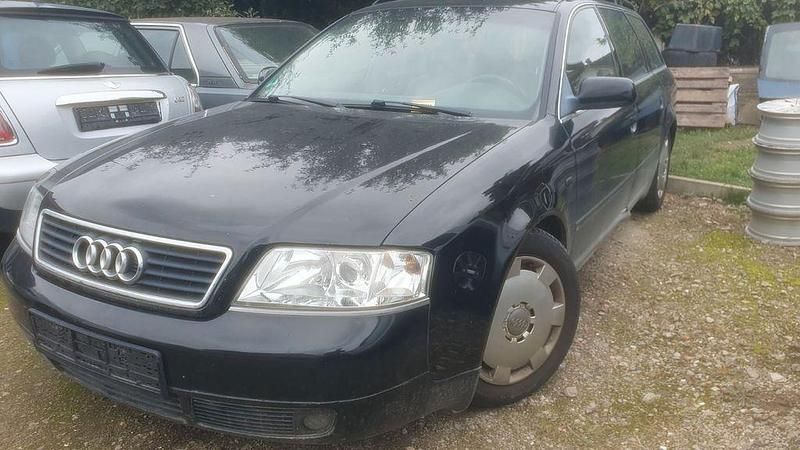 Schwarz Gebraucht 2000 Audi A6 Kombi | 800 € (Guter Preis) - Bild 1/4