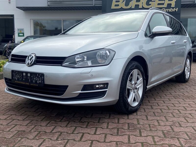 Silber Gebraucht 2014 VW Golf VII Comfortline Kombi | 9.970 € (Fairer Preis) - Bild 1/4