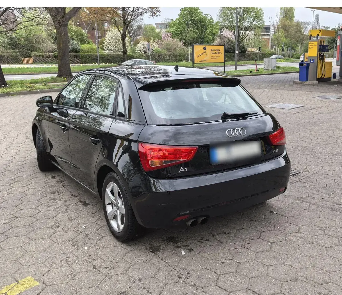 Gebraucht Audi A1 Sportback Attraction 122 PS (89 kW) 2014 Schwarz Kleinwagen