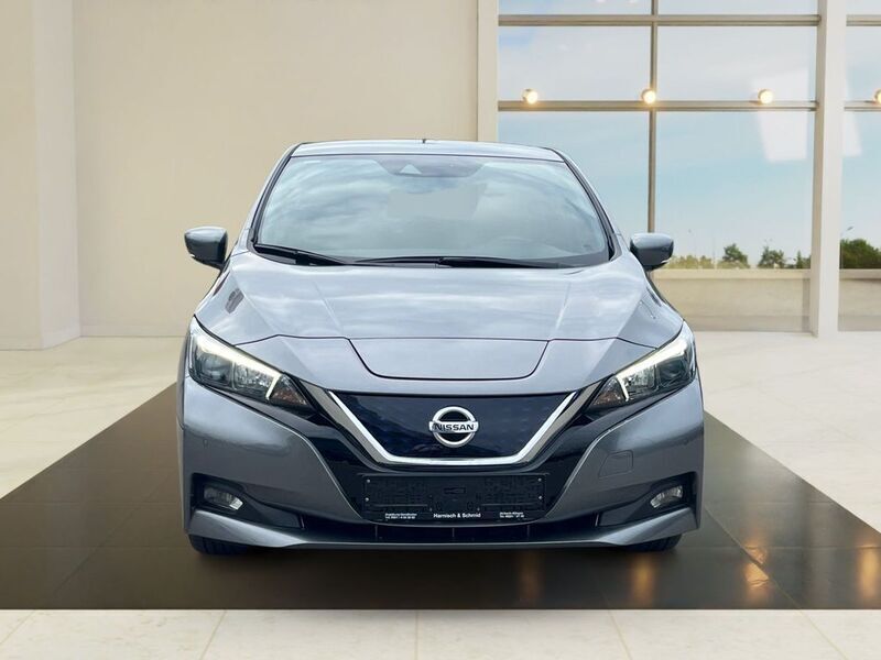 Gebraucht Nissan Leaf N-Connecta 110 kW (150 PS) 2020 Gun metallic Kleinwagen