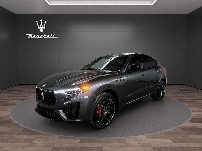 Neu Maserati Levante 430 PS (316 kW) 2025 Grigio maratea SUV
