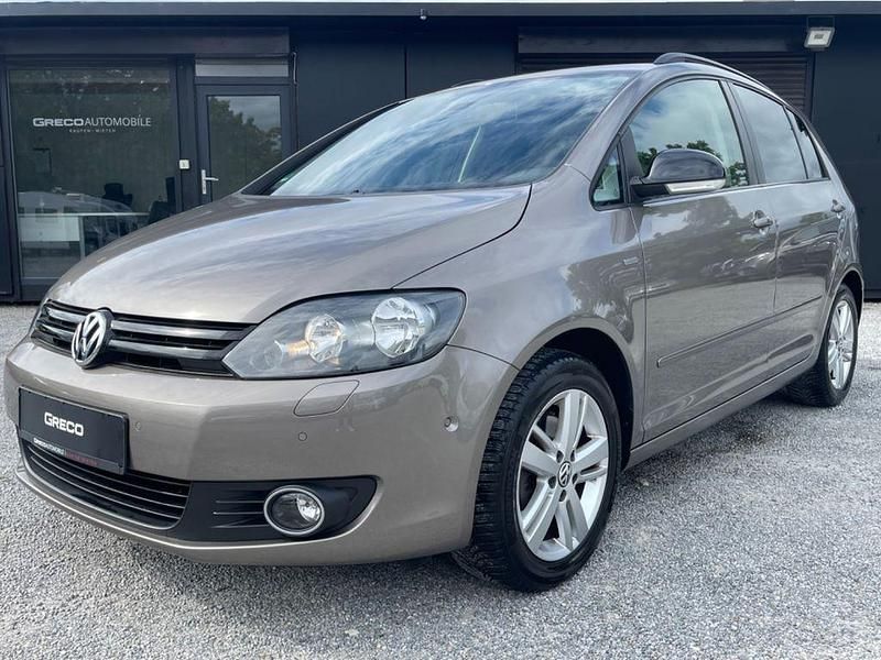 Beige Gebraucht 2012 VW Golf VII Match Limousine | 8.950 € (Superpreis) - Bild 1/4