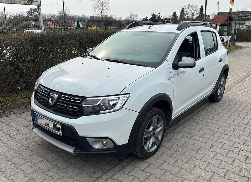 Gebraucht Dacia Sandero Stepway 90 PS (66 kW) 2019 Weiß Limousine