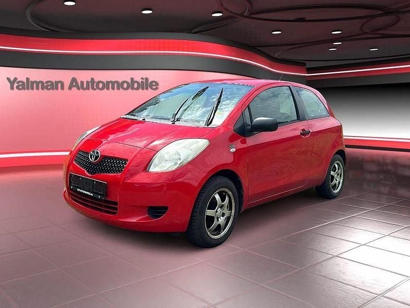 Rot Gebraucht 2008 Toyota Yaris Cool Limousine | 1.700 € (Superpreis) - Bild 1/4