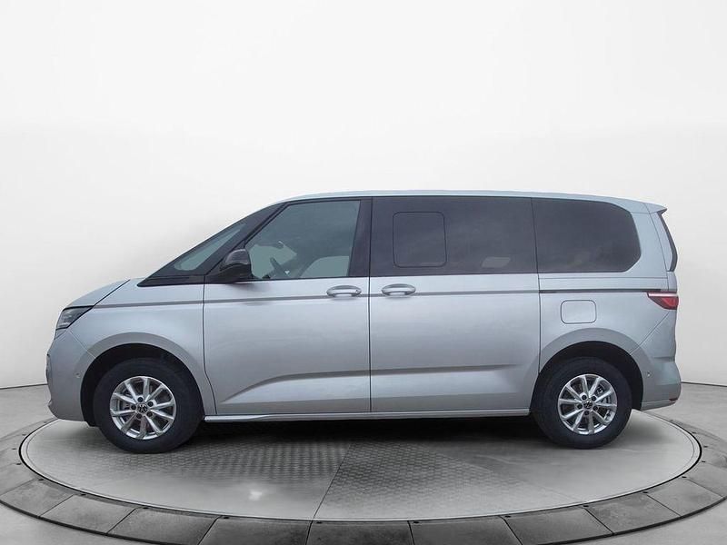 Gebraucht VW Multivan Basis 150 PS (110 kW) 2025 Silber Van