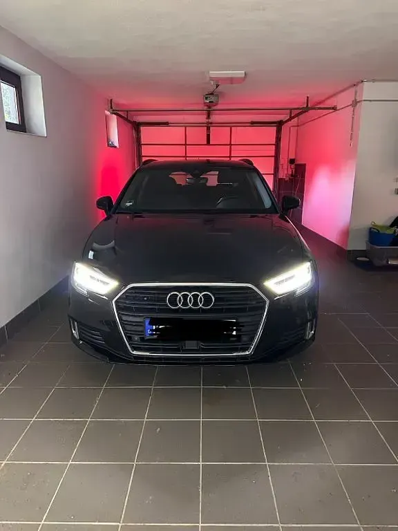 Gebraucht Audi A3 Design 150 PS (110 kW) 2016 Schwarz Limousine