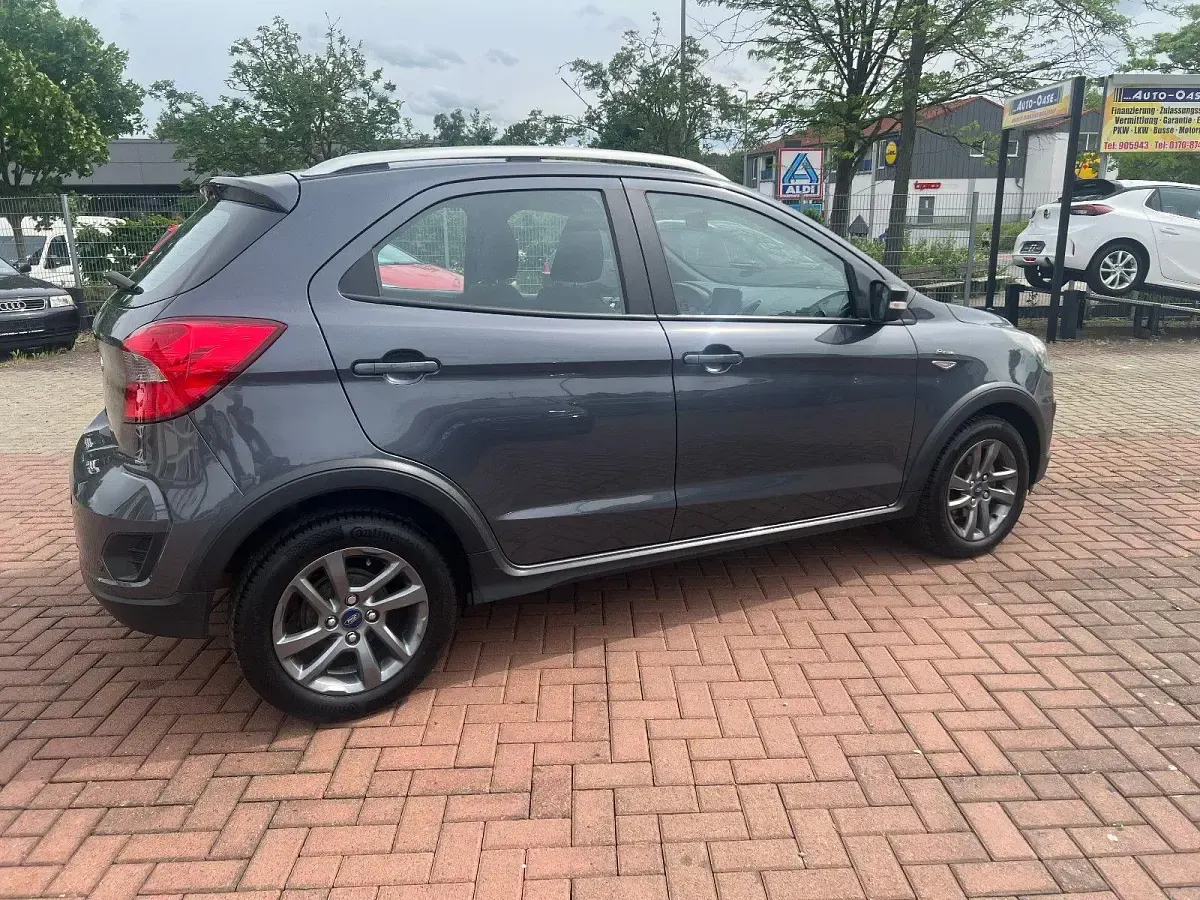 Gebraucht Ford Ka Plus Active 86 PS (63 kW) 2019 Grau Kleinwagen
