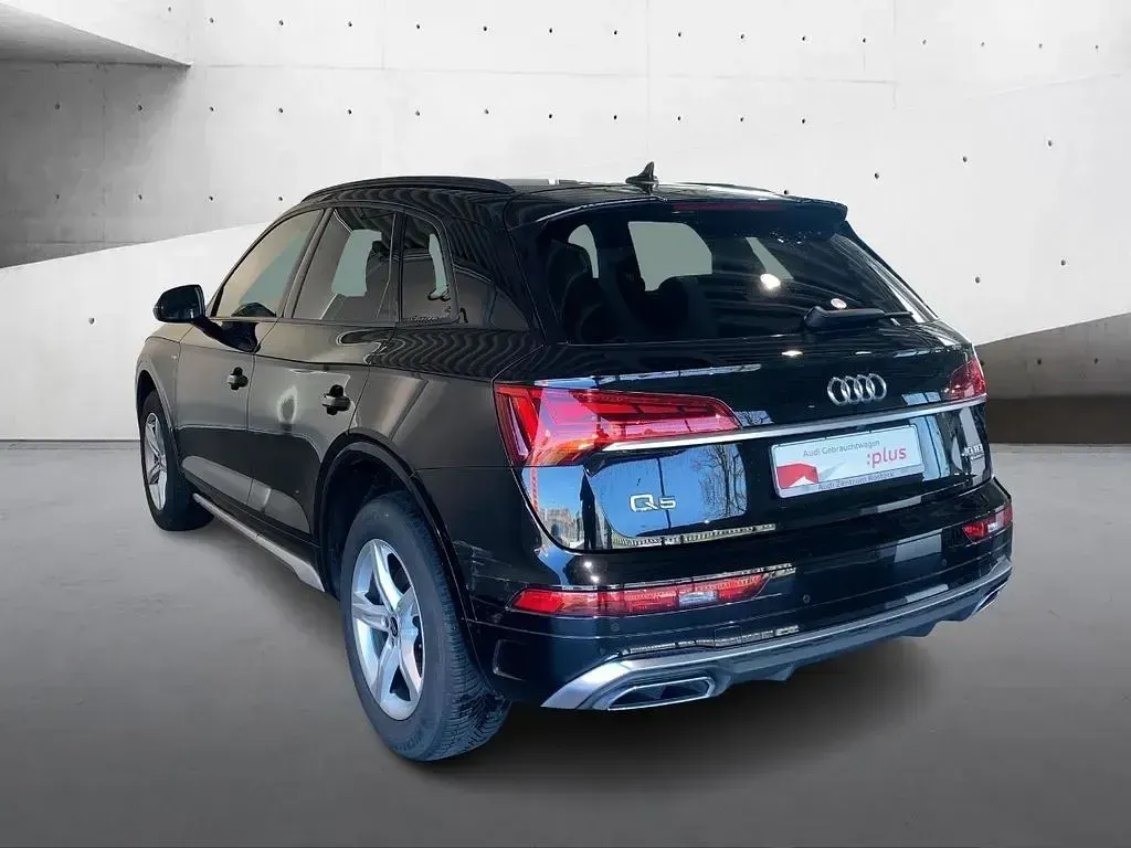 Gebraucht Audi Q5 S-Line 204 PS (150 kW) 2023 Mythosschwarz metallic SUV