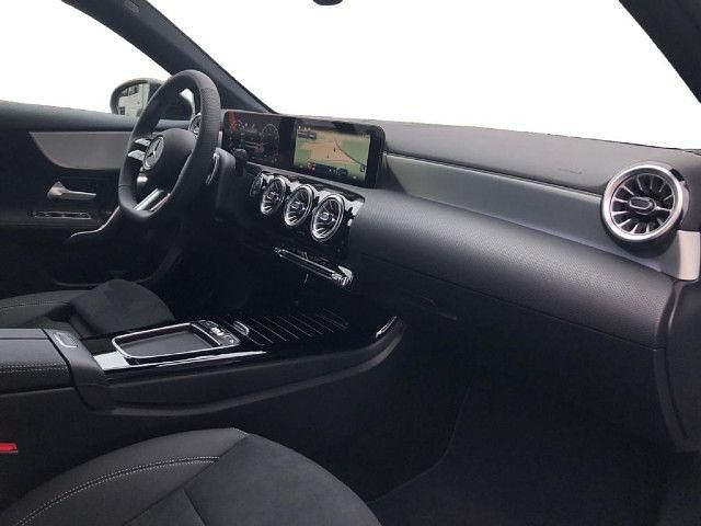 Gebraucht Mercedes A180 Edition 136 PS (100 kW) 2025