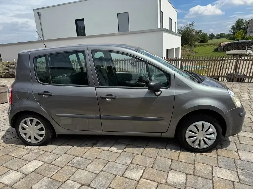 Gebraucht Renault Modus Avantage 75 PS (55 kW) 2008 Grau Van / Kleinbus