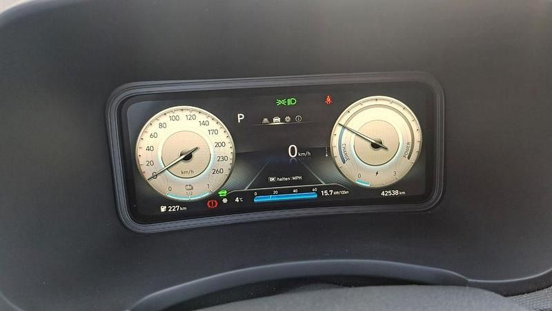 Gebraucht Hyundai Kona 100 kW (136 PS) 2021 Blau SUV