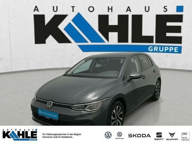 Grau Gebraucht 2022 VW Golf VIII Active Limousine | 21.390 € (Guter Preis) - Bild 1/2