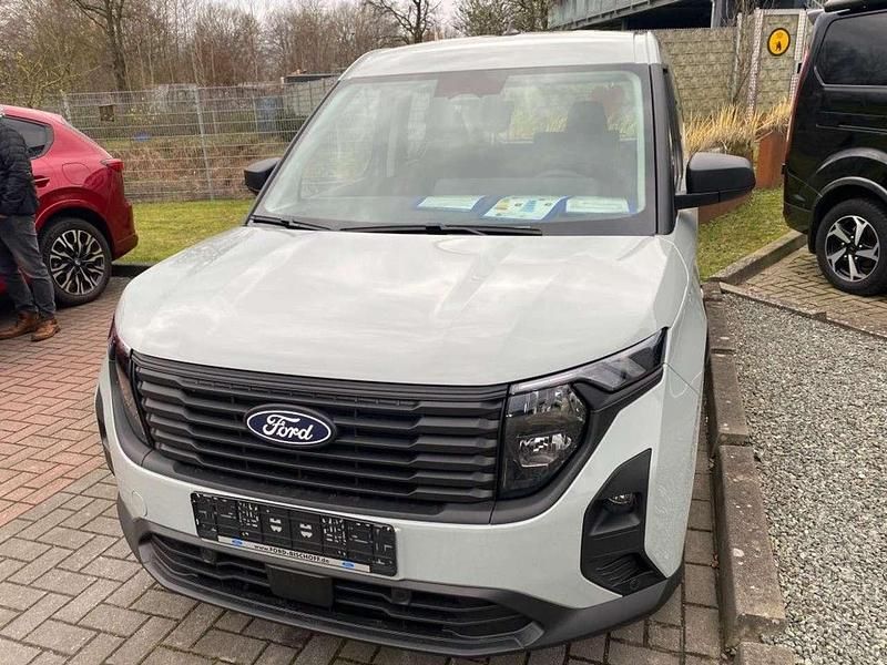 Cactus grey Gebraucht 2024 Ford Tourneo Courier Trend Van / Kleinbus | 21.980 € (Superpreis) - Bild 1/4