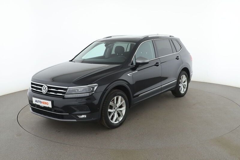 Schwarz Gebraucht 2021 VW Tiguan Allspace Highline SUV | 28.910 € (Fairer Preis) - Bild 1/4