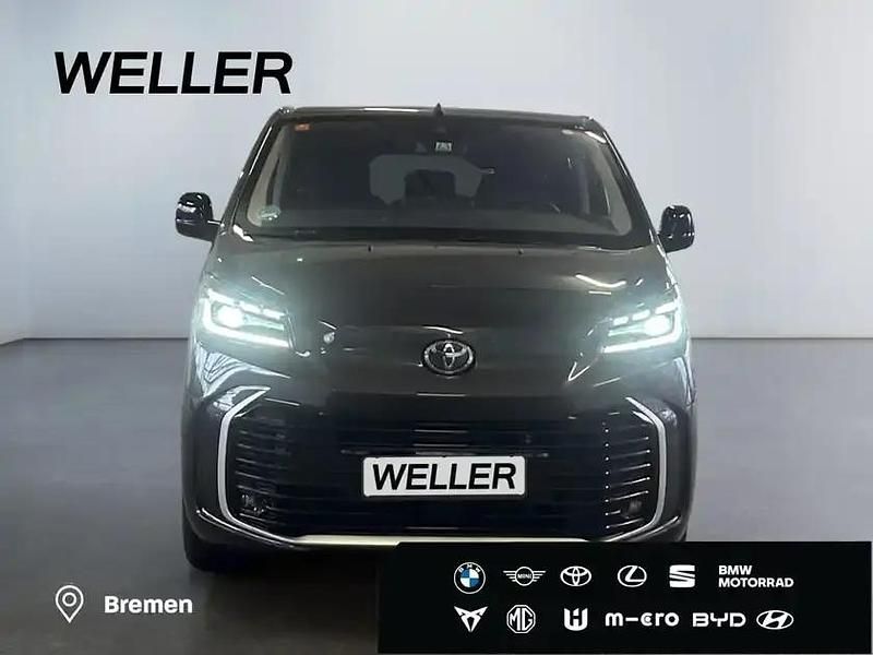 Gebraucht Toyota Proace Team 177 PS (130 kW) 2025 Titanium grey metallic (grau) Van / Kleinbus