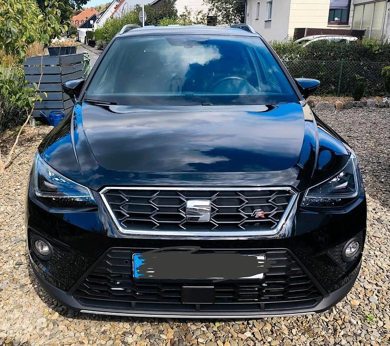 Schwarz Gebraucht 2021 Seat Arona FR SUV | 10.499 € (Guter Preis) - Bild 1/4