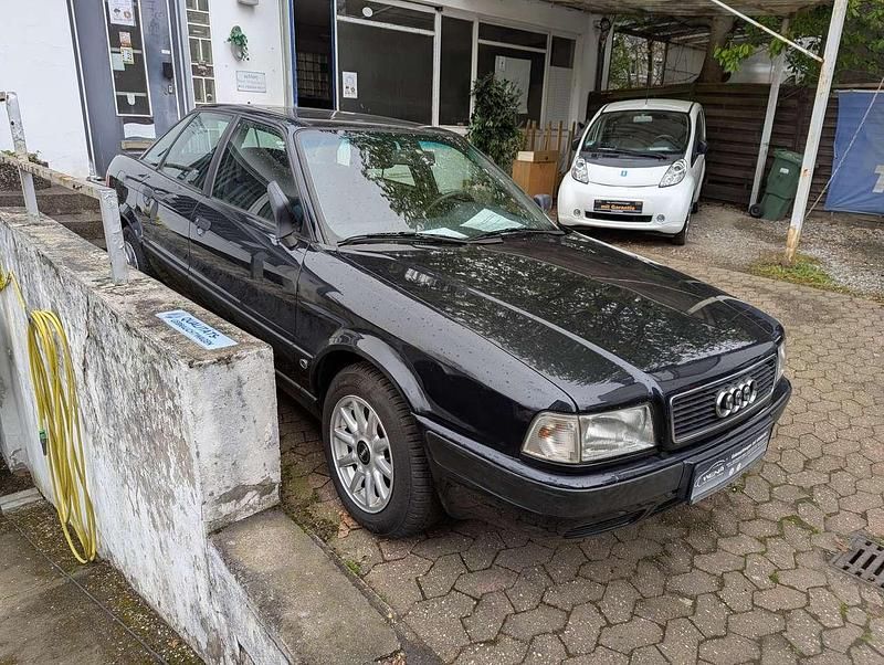 Gebraucht Audi 80 Comfort 90 PS (66 kW) 1994 Dunkelblauschwarz metallik Limousine