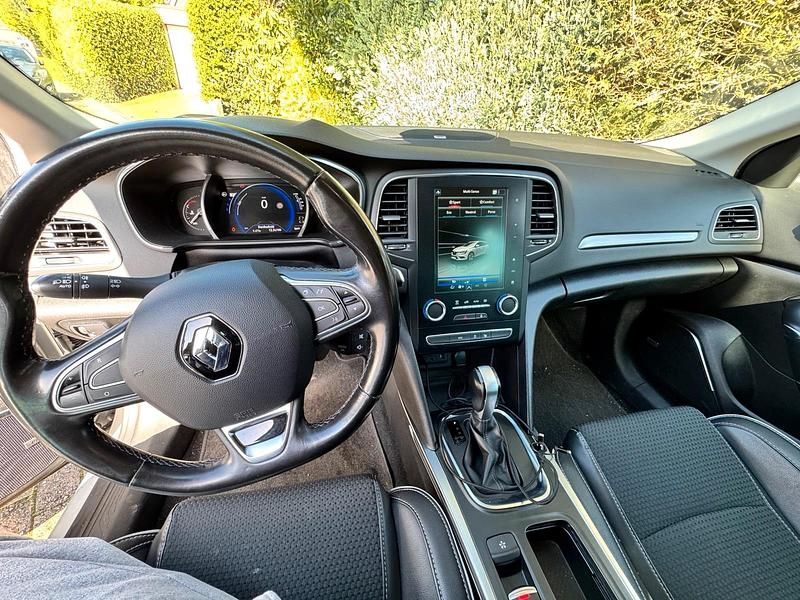 Second-hand Renault Talisman 140 CP (102 kW) 2020 Argintiu Break