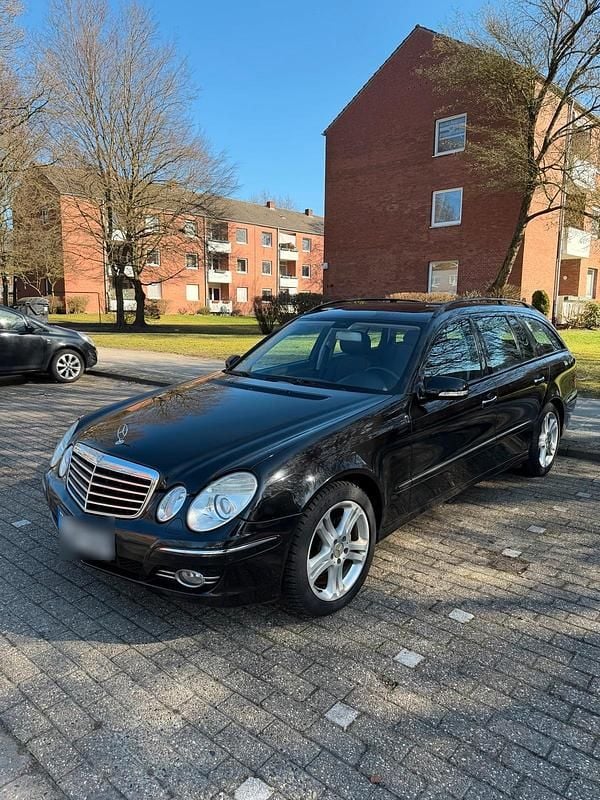 Gebraucht Mercedes E230 Avantgarde 204 PS (150 kW) 2008 Schwarz Kombi