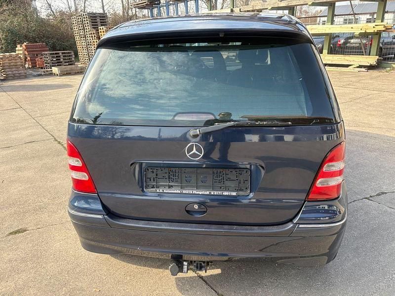 Gebraucht Mercedes A160 Elegance 102 PS (75 kW) 2002 Blau Limousine
