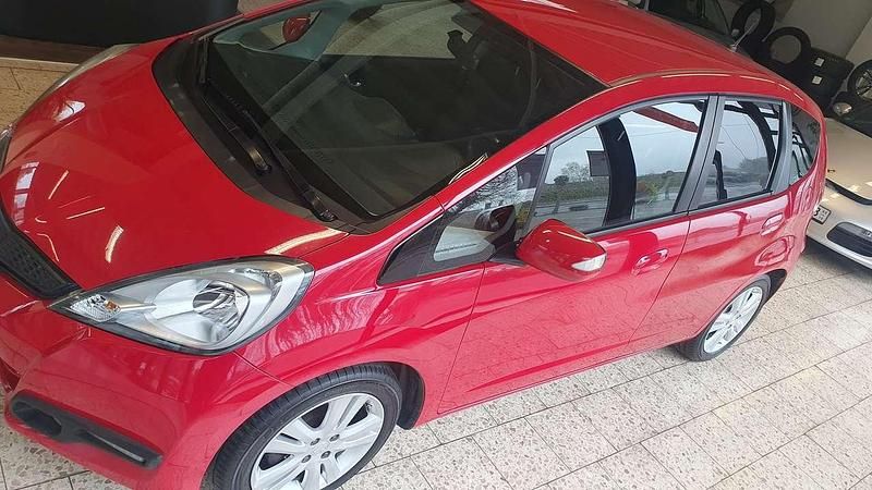 Gebraucht Honda Jazz Comfort Plus 99 PS (72 kW) 2015 Milano red Kleinwagen