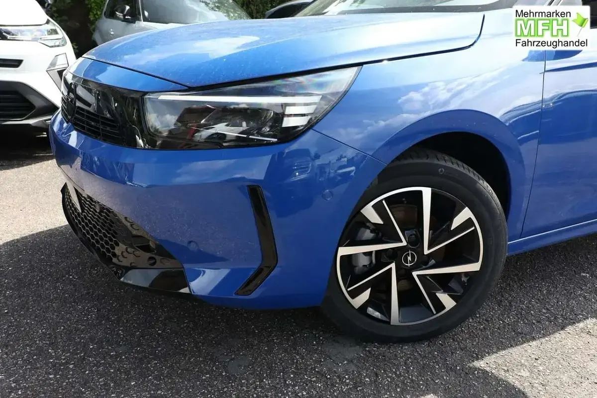 Neu Opel Corsa 101 PS (74 kW) 2025 Voltaik blue metallic / ... Kleinwagen
