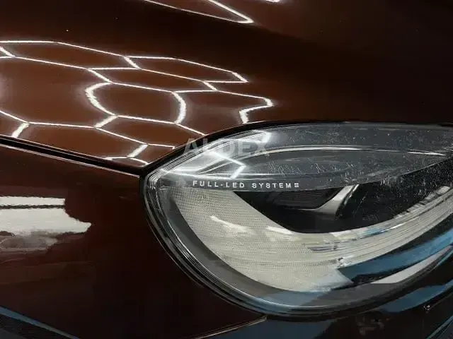 Gebraucht Volvo V40 150 PS (110 kW) 2016 Braun Limousine
