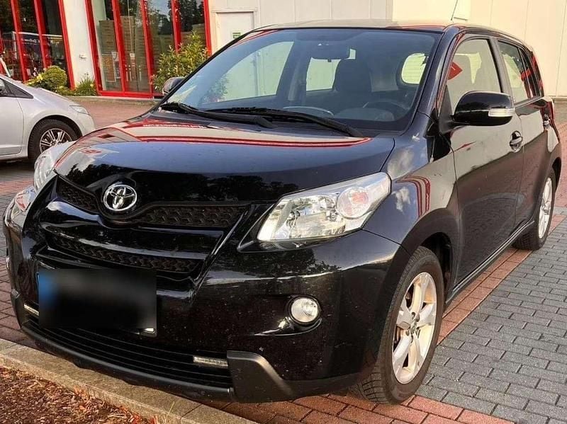 Schwarz Gebraucht 2009 Toyota Urban Cruiser Kleinwagen | 6.500 € (Guter Preis) - Bild 1/4