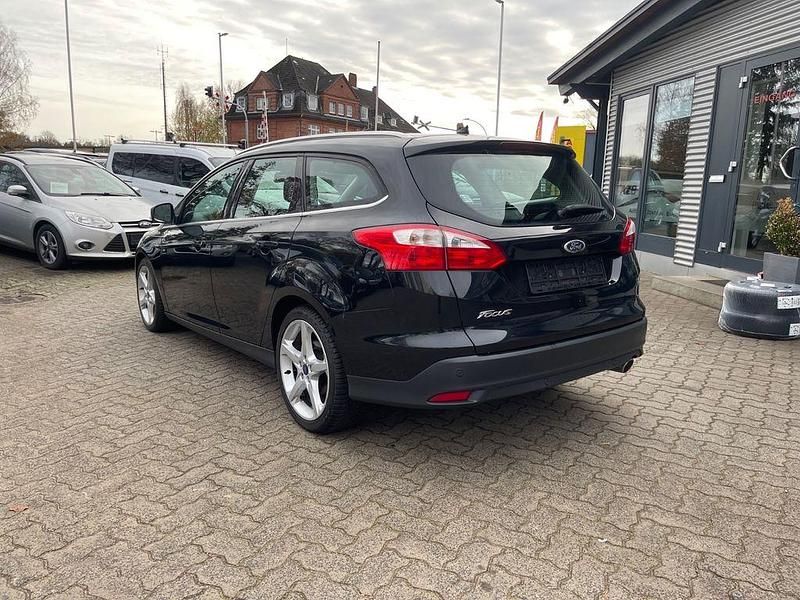 Gebraucht Ford Focus Titanium 140 PS (102 kW) 2013 Schwarz Limousine