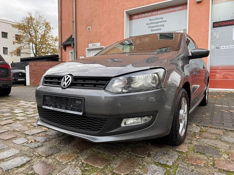 Grau Gebraucht 2013 VW Polo Trendline Kleinwagen | 4.900 € (Fairer Preis) - Bild 1/4