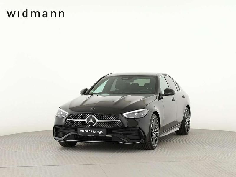Metalliclack obsidianschwarz Gebraucht 2025 Mercedes C220 AMG Limousine | 50.850 € - Bild 1/4