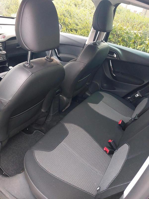 Gebraucht Citroën C3 82 PS (60 kW) 2014 Schwarz Kleinwagen